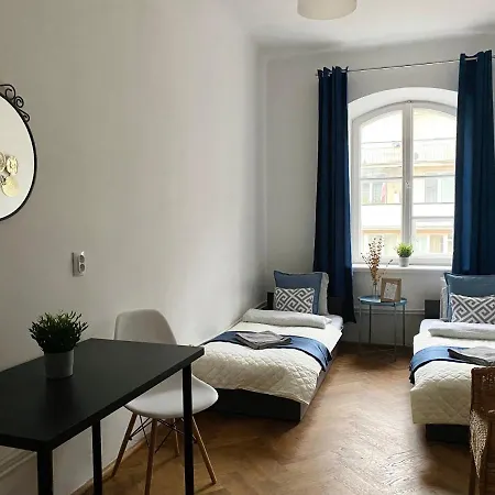 Fryderyk Hostel